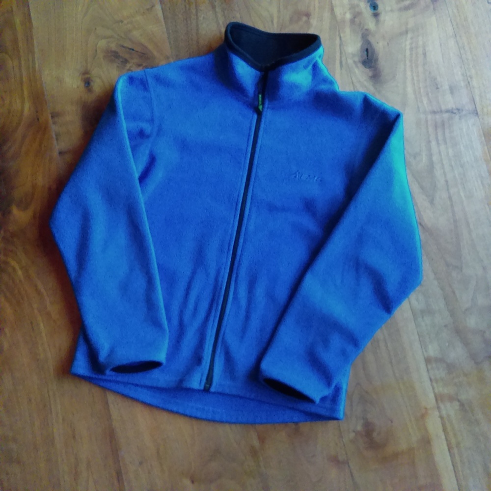 EMS lightweight zip-up fleece jacket